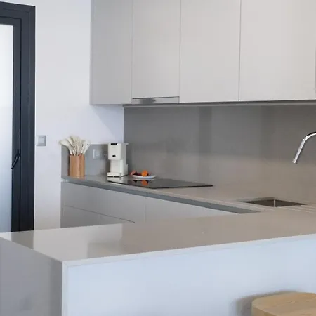 Sunset Sailors Sweet شقة